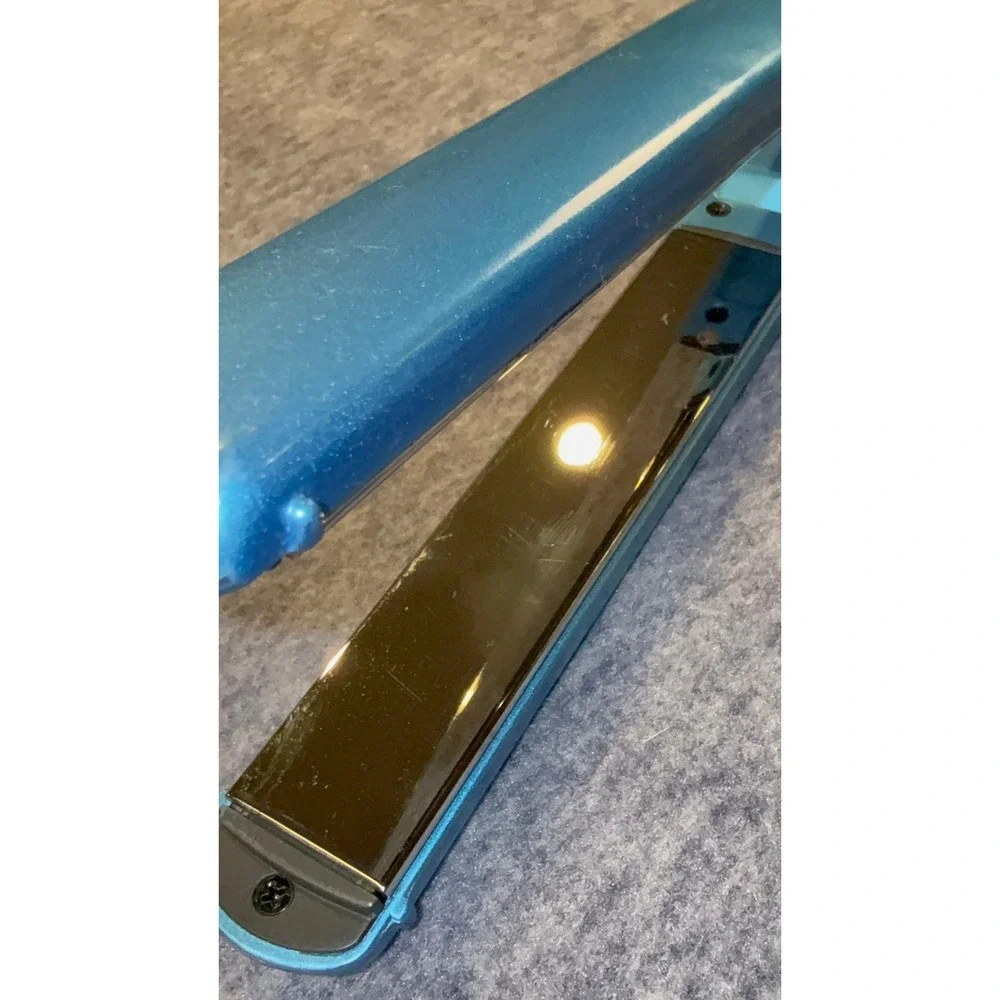 BaBylissPRO Nano Titanium Hair Straightener Flat Iron Blue Professional Styling